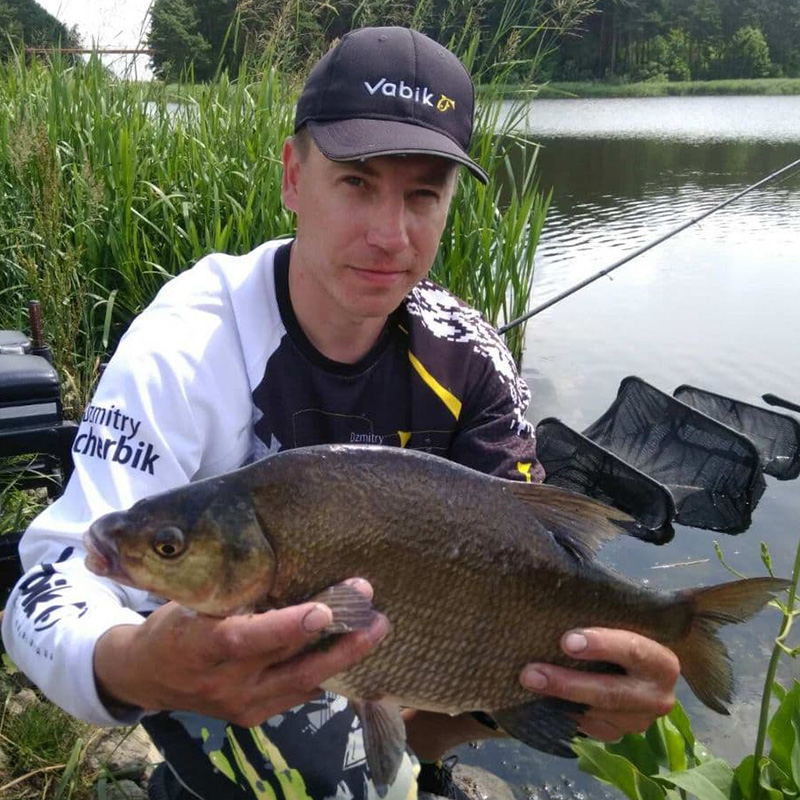 Платная рыбалка минск. Линь карась марципан. Рыбалка в Минске. Fishing Team Vabik.